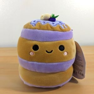 5" Paden Blueberry Pancakes Squishmallow